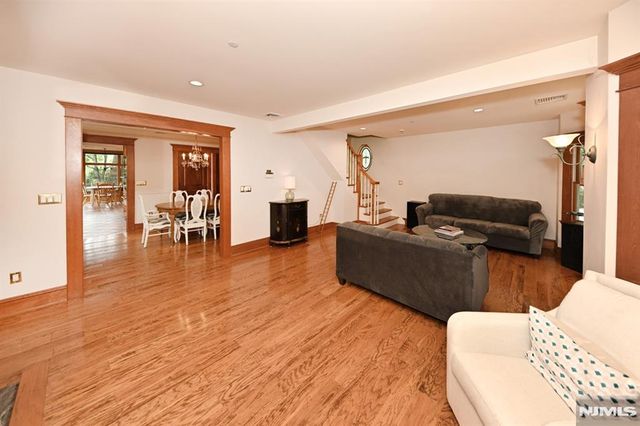 8 Myrtle Street, Montvale, NJ 07645