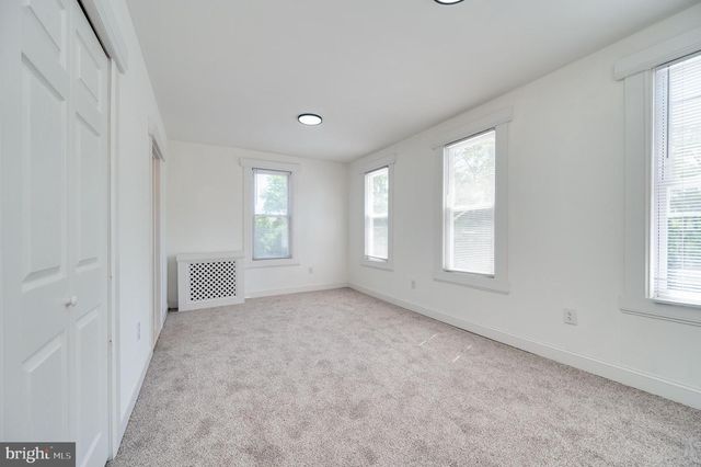 374 FISHER DAM RD, Hamburg, PA 19526
