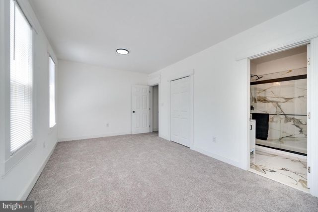 374 FISHER DAM RD, Hamburg, PA 19526