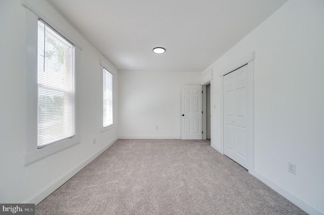 374 FISHER DAM RD, Hamburg, PA 19526
