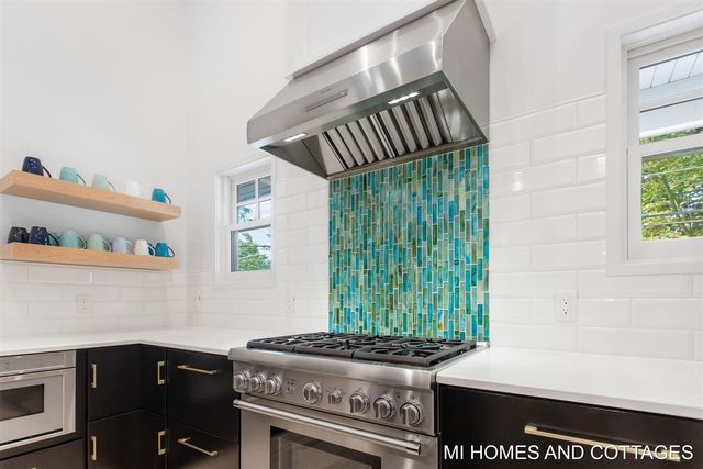 702 Lake Street, Saugatuck, MI 49453