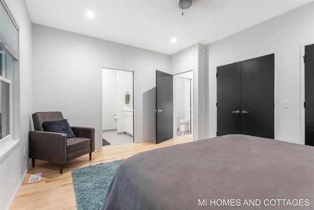 702 Lake Street, Saugatuck, MI 49453