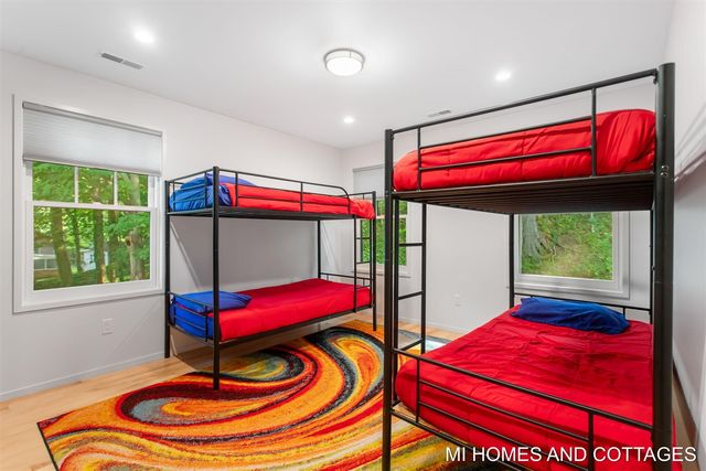 702 Lake Street, Saugatuck, MI 49453