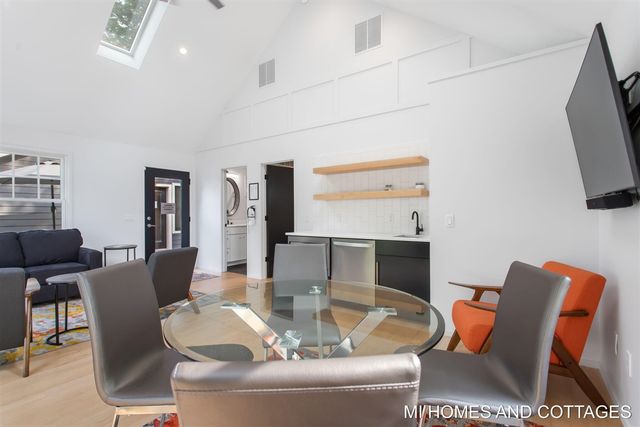 702 Lake Street, Saugatuck, MI 49453