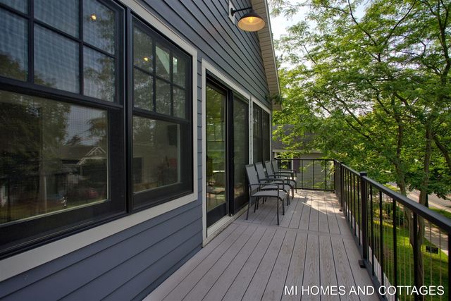 702 Lake Street, Saugatuck, MI 49453