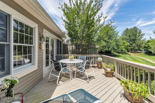 11 Old Farm Road, Little Silver, NJ 07739