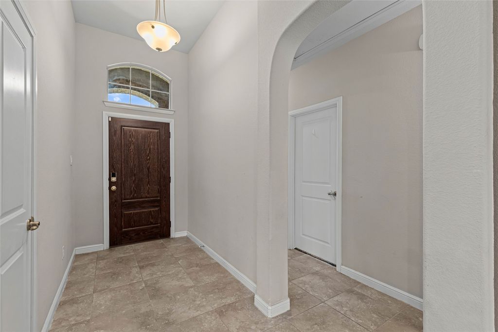 629 Dunster Lane, Saginaw, TX 76131 — photo 3