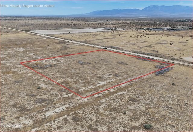 E Ave Q, Palmdale, CA 93591