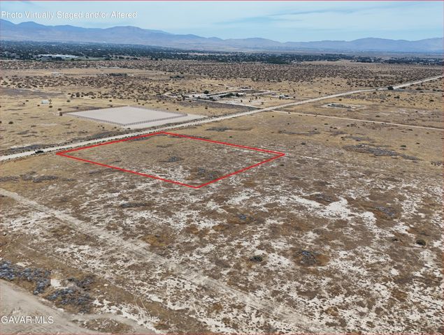 E Ave Q, Palmdale, CA 93591