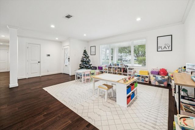 5722 Kuldell Drive, Houston, TX 77096