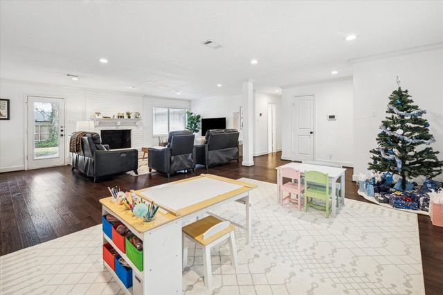 5722 Kuldell Drive, Houston, TX 77096