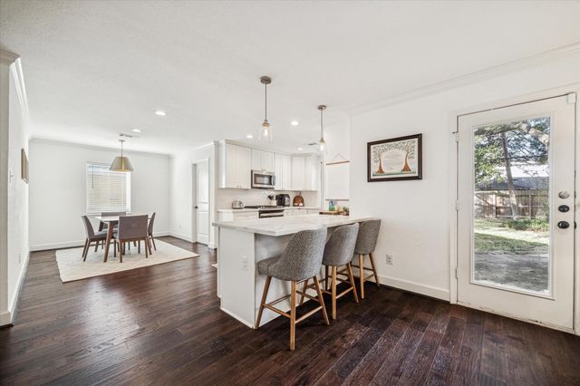 5722 Kuldell Drive, Houston, TX 77096