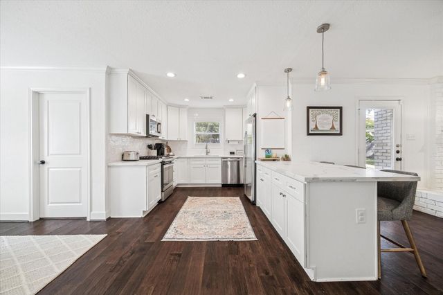 5722 Kuldell Drive, Houston, TX 77096