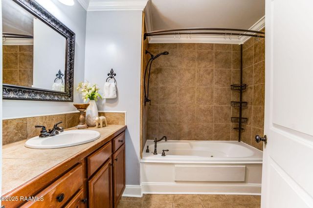 136 Legend Creek Drive, Youngsville, LA 70592