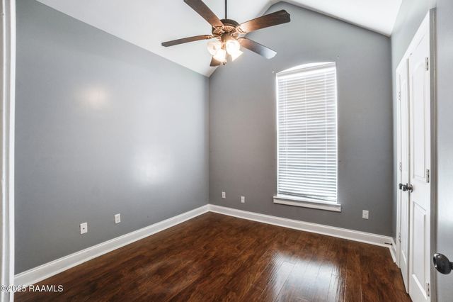 136 Legend Creek Drive, Youngsville, LA 70592