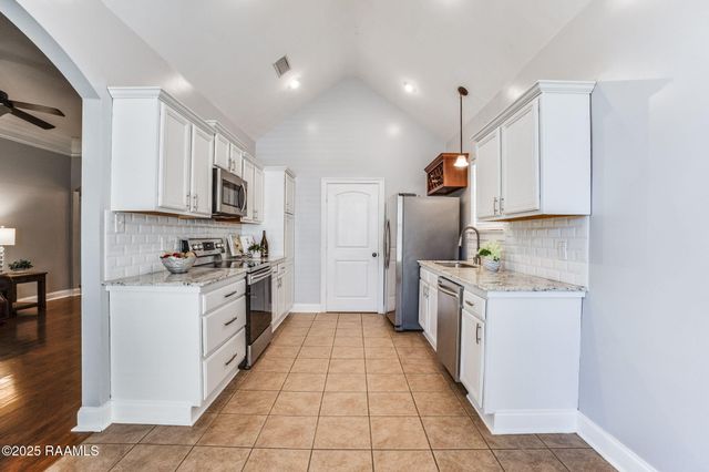 136 Legend Creek Drive, Youngsville, LA 70592