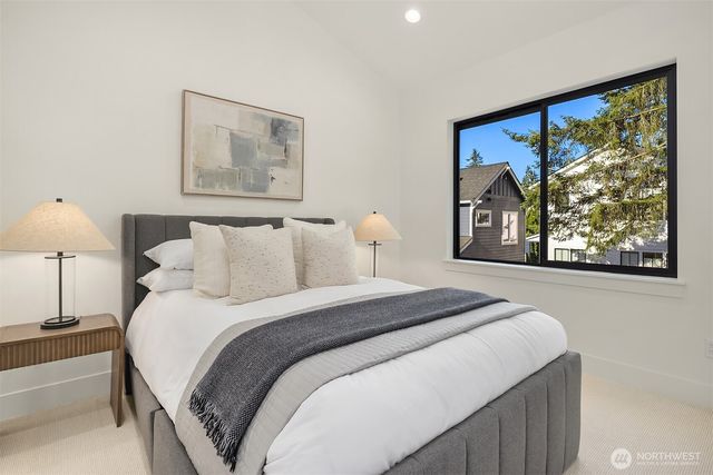 12603 NE 80th Street, Kirkland, WA 98033
