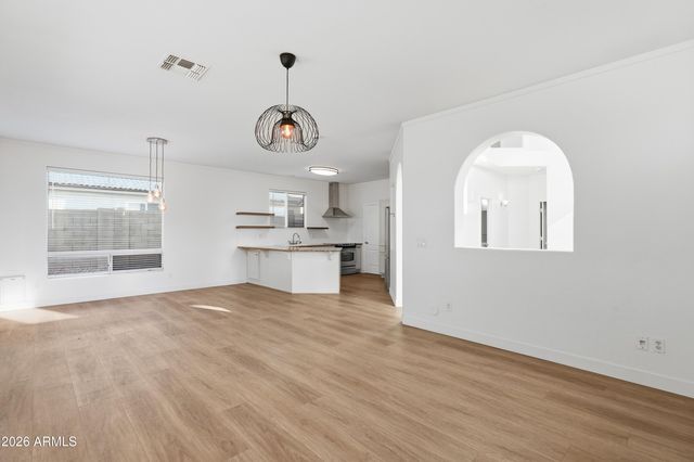 1432 E BEHREND Drive, Phoenix, AZ 85024