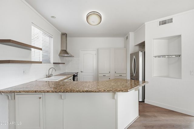 1432 E BEHREND Drive, Phoenix, AZ 85024