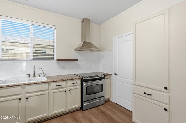 1432 E BEHREND Drive, Phoenix, AZ 85024