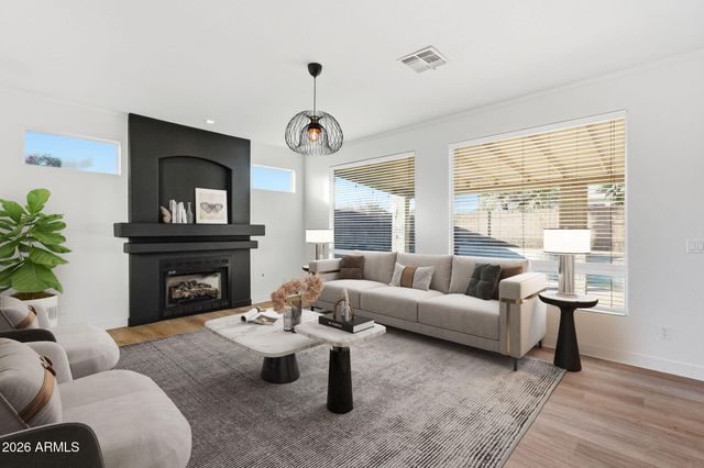 1432 E BEHREND Drive, Phoenix, AZ 85024