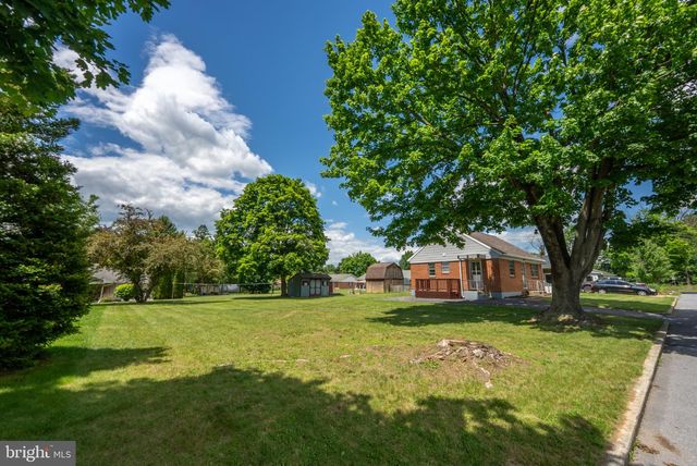 420 MAPLE HILL AVENUE, Shippensburg, PA 17257