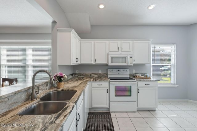 14407 PELICAN BAY Court, Jacksonville, FL 32224