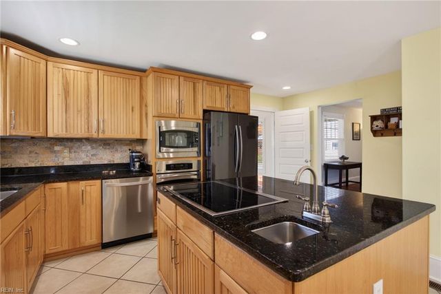 405 23rd ST, Virginia Beach, VA 23451