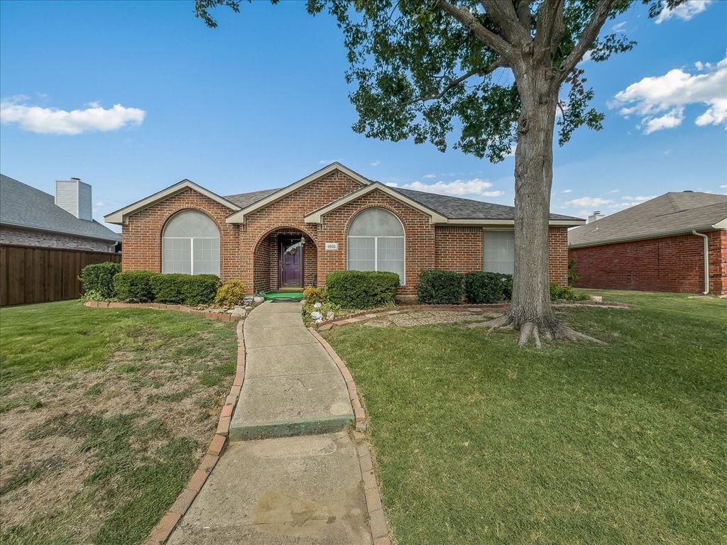 6905 Wilhelmina Drive, Sachse, TX 75048