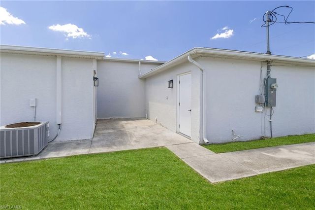 226 SE 6th TER, Cape Coral, FL 33990