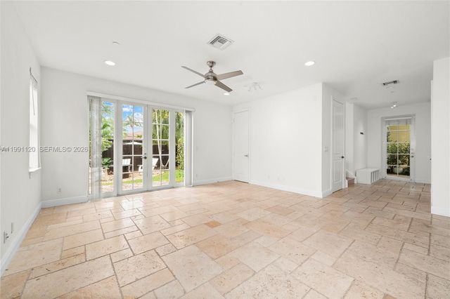 1117 NE 18th Ave 2, Fort Lauderdale, FL 33304
