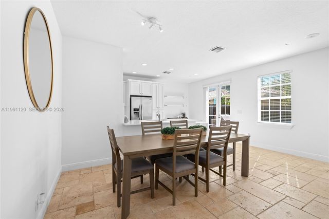 1117 NE 18th Ave 2, Fort Lauderdale, FL 33304