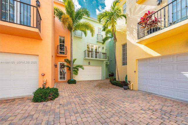 1117 NE 18th Ave 2, Fort Lauderdale, FL 33304