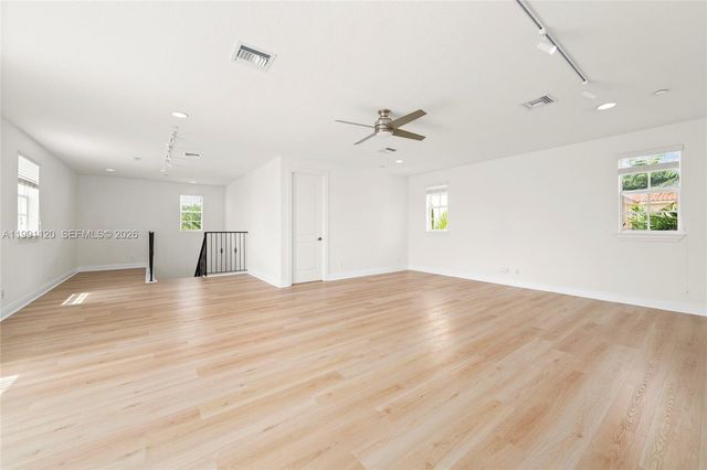 1117 NE 18th Ave 2, Fort Lauderdale, FL 33304