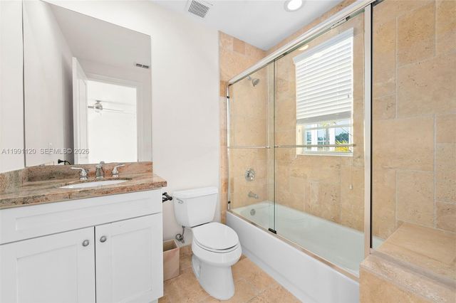 1117 NE 18th Ave 2, Fort Lauderdale, FL 33304