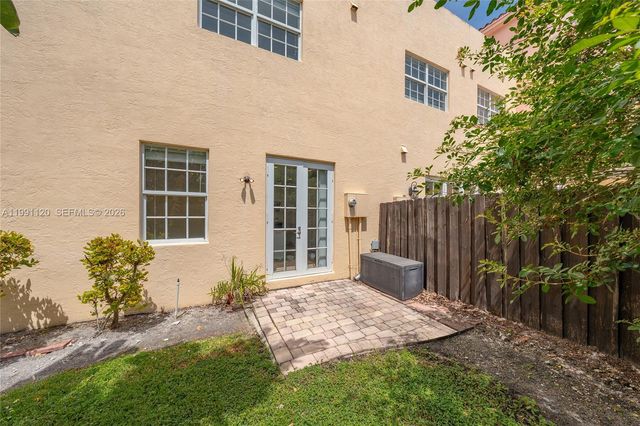 1117 NE 18th Ave 2, Fort Lauderdale, FL 33304