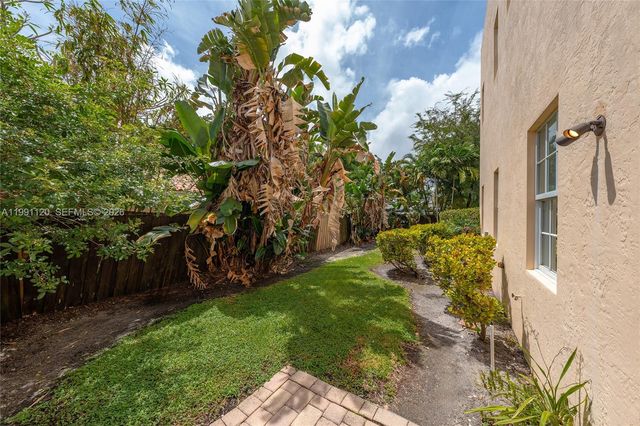 1117 NE 18th Ave 2, Fort Lauderdale, FL 33304