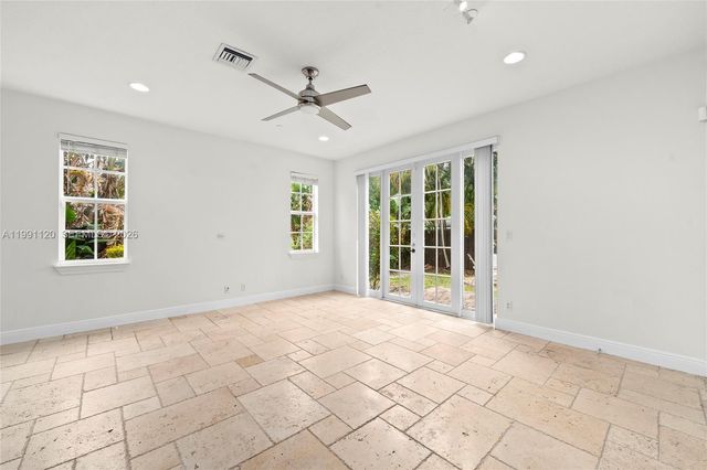 1117 NE 18th Ave 2, Fort Lauderdale, FL 33304