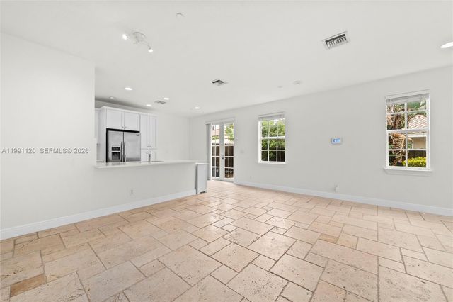 1117 NE 18th Ave 2, Fort Lauderdale, FL 33304