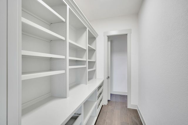 140 Farish Lane, Waxahachie, TX 75167