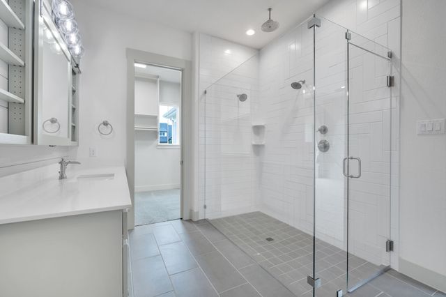 140 Farish Lane, Waxahachie, TX 75167