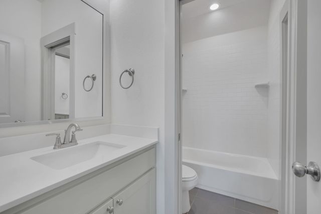 140 Farish Lane, Waxahachie, TX 75167