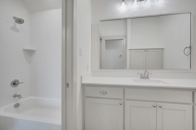 140 Farish Lane, Waxahachie, TX 75167