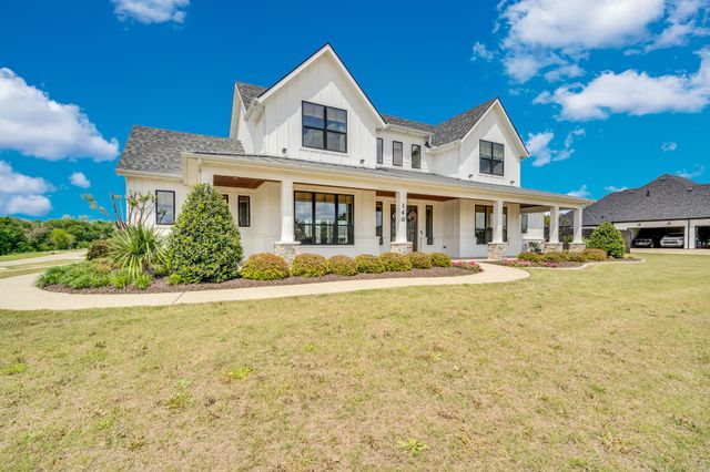 140 Farish Lane, Waxahachie, TX 75167