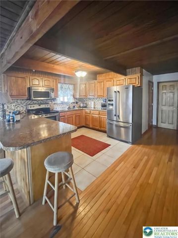 6156 Kansa Road, Middle Smithfield Twp, PA 18302