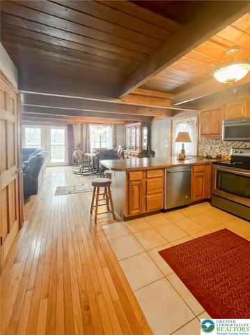 6156 Kansa Road, Middle Smithfield Twp, PA 18302