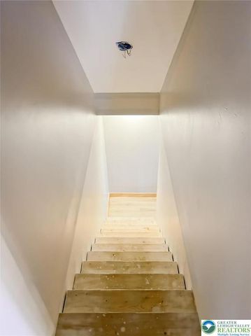 6156 Kansa Road, Middle Smithfield Twp, PA 18302