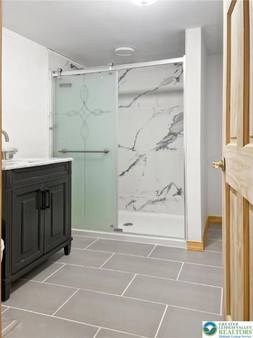 6156 Kansa Road, Middle Smithfield Twp, PA 18302