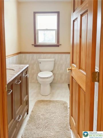 6156 Kansa Road, Middle Smithfield Twp, PA 18302