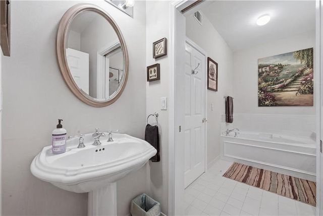 424 Lindbergh Drive NE 205, Atlanta, GA 30305